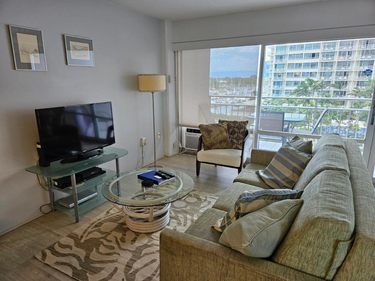 Ilikai Hotel Condo With Kitchen And Ocean View Honolulu Luaran gambar